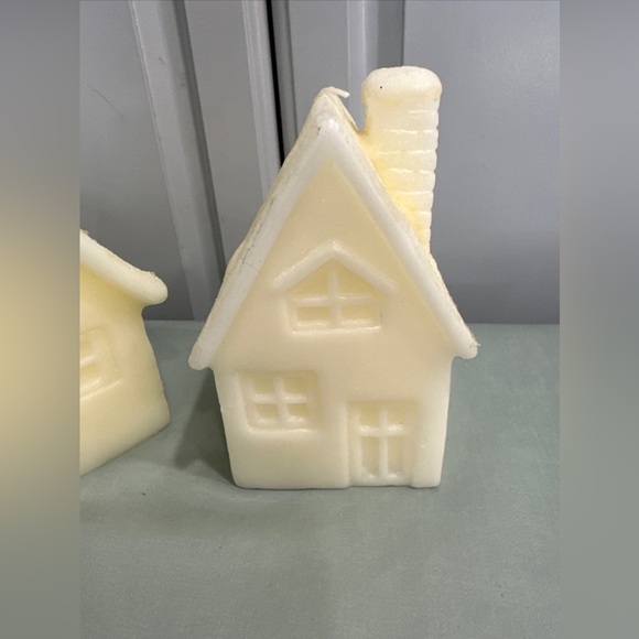 Cottage House Candles set of 3 - Picture 3 of 10
